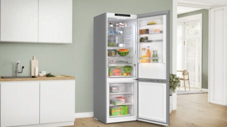 Bosch Serie 6 KGN49LBCF koel-vriescombinatie Vrijstaand 440 l C Zwart - Afbeelding 4