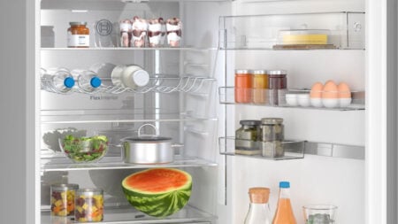 Bosch Serie 6 KGN49LBCF koel-vriescombinatie Vrijstaand 440 l C Zwart - Afbeelding 5